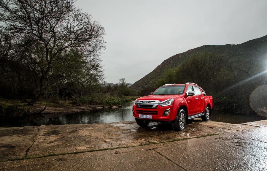  Isuzu D-Max LX Double Cab 2018 года  (ZA) (фото 10 из 37)